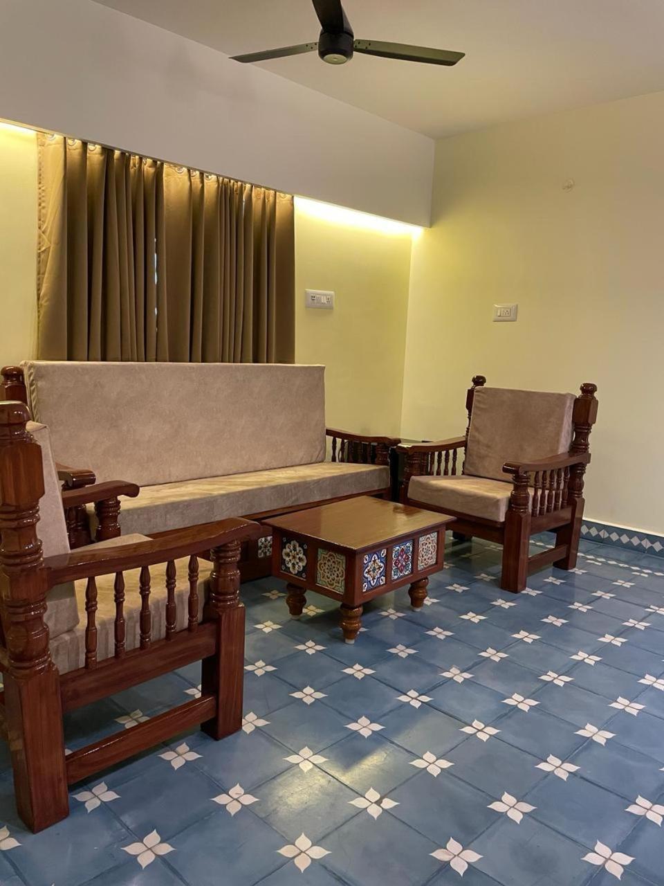 Viswa Residency Srirangam - Heritage Rooms Tiruchirappalli Εξωτερικό φωτογραφία